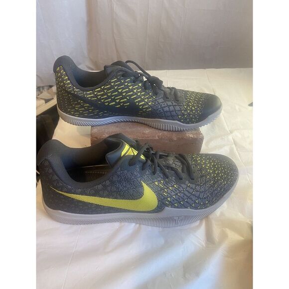Men's Nike Mamba Instinct Dust Gray Athletic‎ Shoes-Size 12-Excellent Condition
